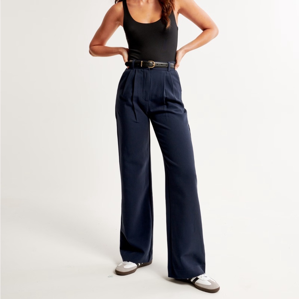 Abercrombie & Fitch Sloane Wide Leg Tailored Pants Short
